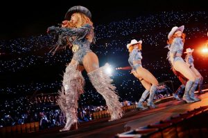 Pat McGrath é apresentada como Diretora Criativa pela Louis Vuitton