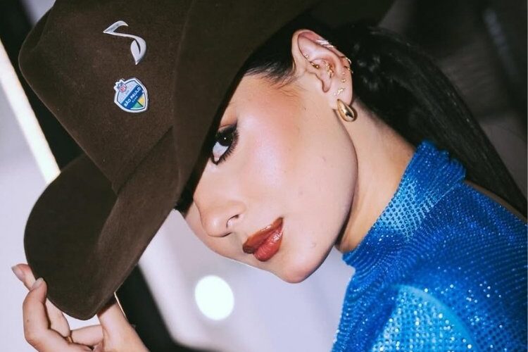 Os segredos da maquiagem de Ana Castela revelados na abertura da NFL!