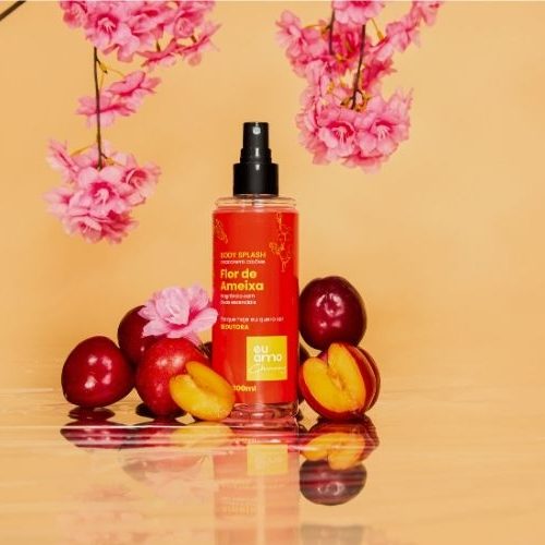 Novo lançamento de Eu Amo Charming: Body Splash e Loção Hidratante em fragrâncias exclusivas.