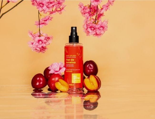 Novo lançamento de Eu Amo Charming: Body Splash e Loção Hidratante em fragrâncias exclusivas.